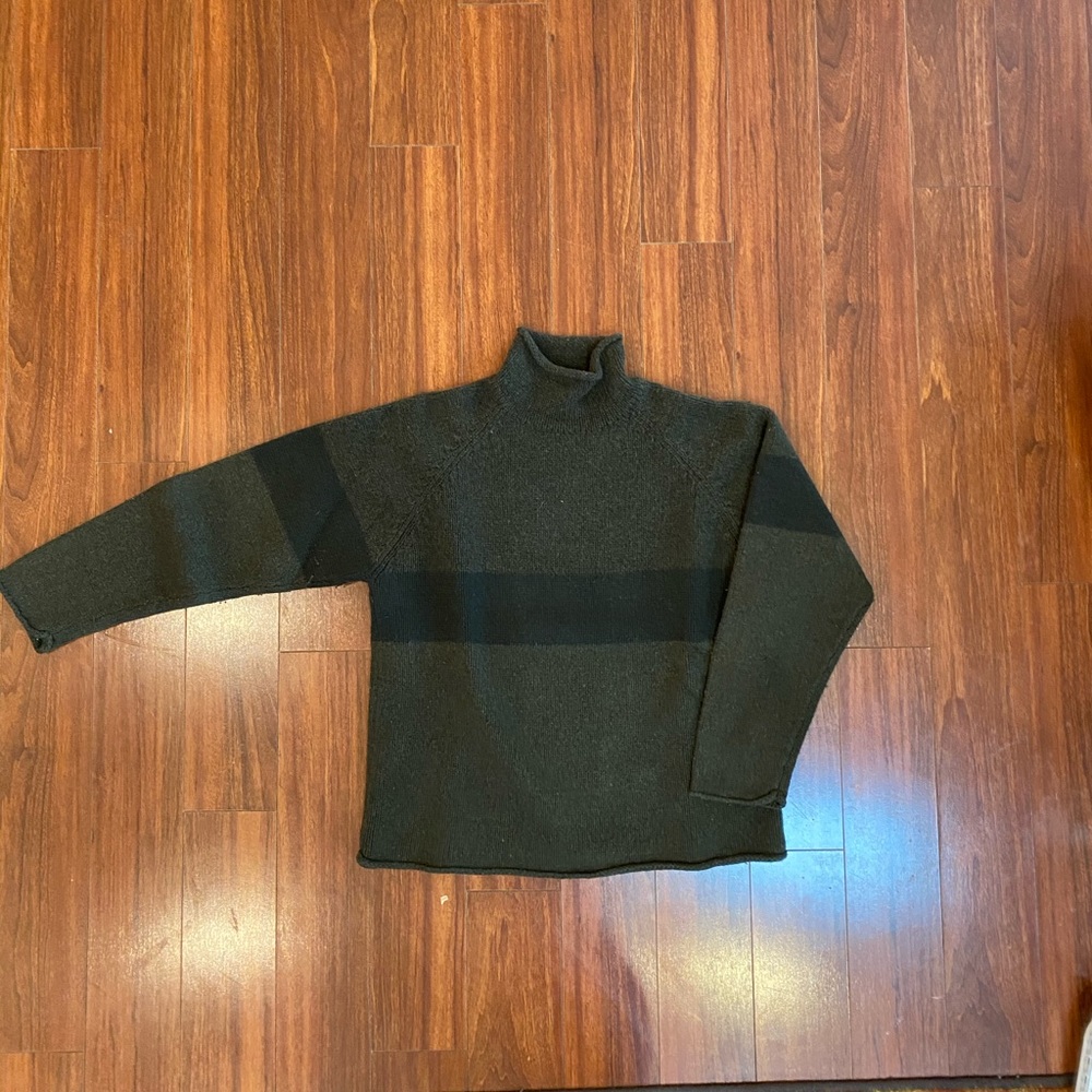 Men’s wool sweater
